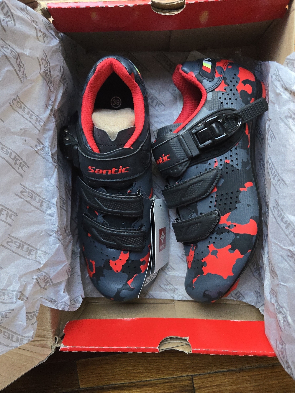 New Santic "Davy" Road Bike Cycling Shoes - Size US 6.5 (Camo Red)